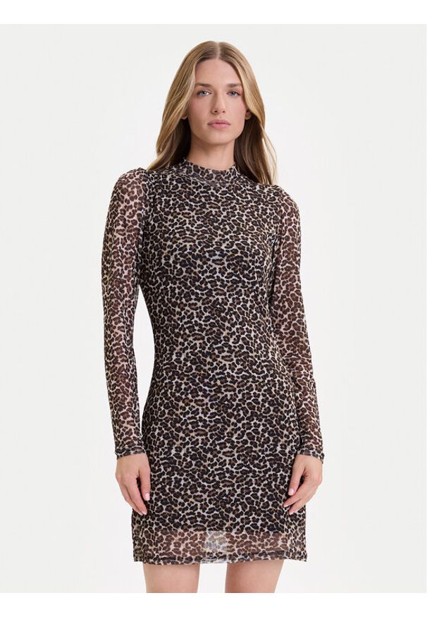 only - ONLY Sukienka codzienna Erica 15355845 Beżowy Regular Fit. Okazja: na co dzień. Kolor: beżowy. Materiał: syntetyk. Typ sukienki: proste. Styl: casual