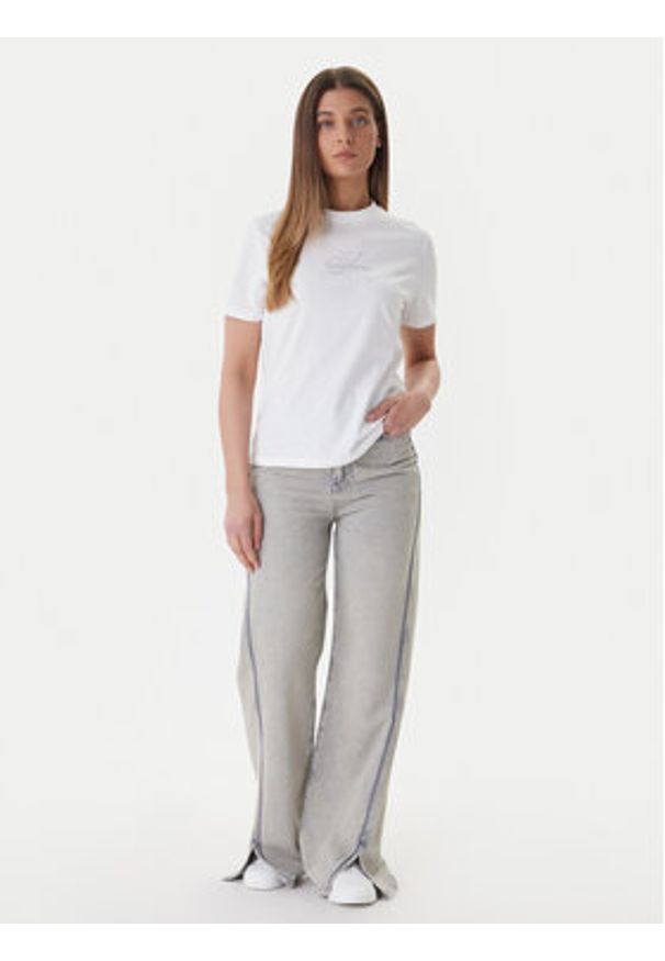 Calvin Klein Jeans T-Shirt LV047F831G Biały Regular Fit. Kolor: biały. Materiał: bawełna