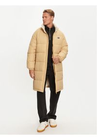 Tommy Jeans Płaszcz zimowy DM0DM20604 Beżowy Regular Fit. Kolor: beżowy. Materiał: syntetyk. Sezon: zima