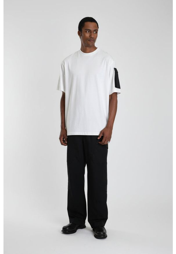 La Haine Inside Us T-shirt | 3Z M1206 | Mężczyzna | Biały. Kolor: biały. Materiał: bawełna. Wzór: aplikacja. Styl: elegancki