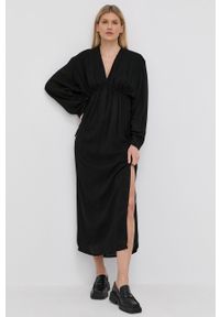 Birgitte Herskind sukienka kolor czarny maxi prosta. Okazja: na co dzień. Kolor: czarny. Materiał: tkanina. Długość rękawa: długi rękaw. Typ sukienki: proste. Styl: casual. Długość: maxi