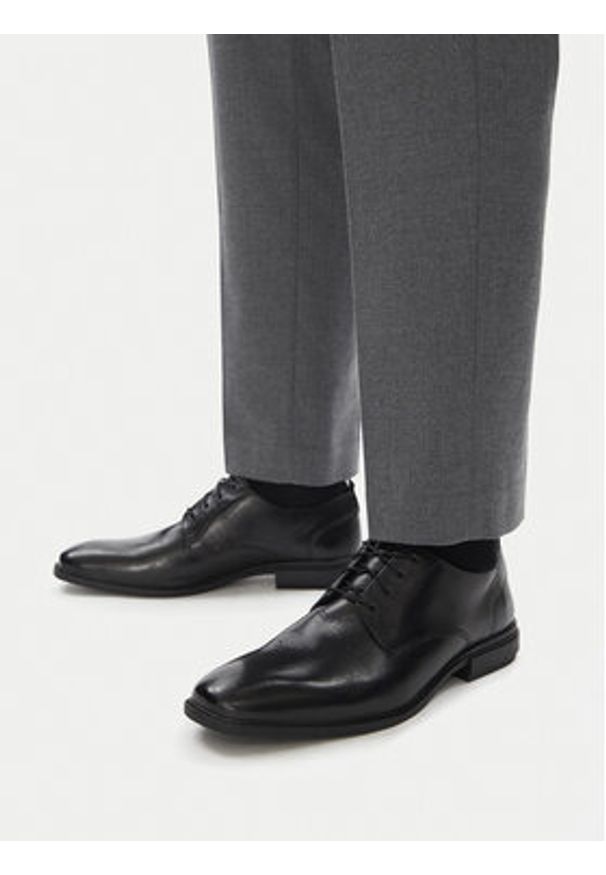 Lasocki Półbuty CEO-ZAHARY-26 MI25 Czarny. Kolor: czarny. Materiał: skóra