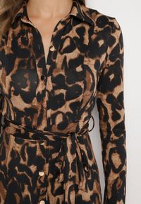 Born2be - Brązowo-Czarna Sukienka Maxi o Koszulowym Fasonie z Wiązaniem mZynlee. Okazja: na co dzień. Kolor: brązowy. Materiał: wiskoza. Typ sukienki: koszulowe. Styl: elegancki, casual, klasyczny. Długość: maxi #7