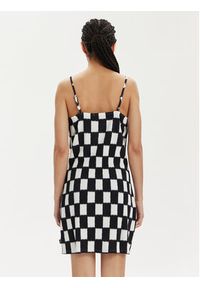 Vans Sukienka letnia Benton Checker Cami Dress VN000GB3 Czarny Slim Fit. Kolor: czarny. Materiał: syntetyk. Sezon: lato