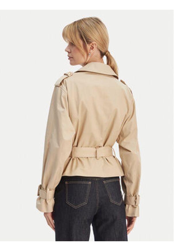 Guess Trencz W6GL21 W1954 Beżowy Regular Fit. Kolor: beżowy. Materiał: syntetyk