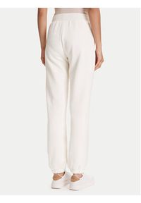 Guess Spodnie dresowe V5YB06 KBSL2 Écru Regular Fit. Materiał: syntetyk #4
