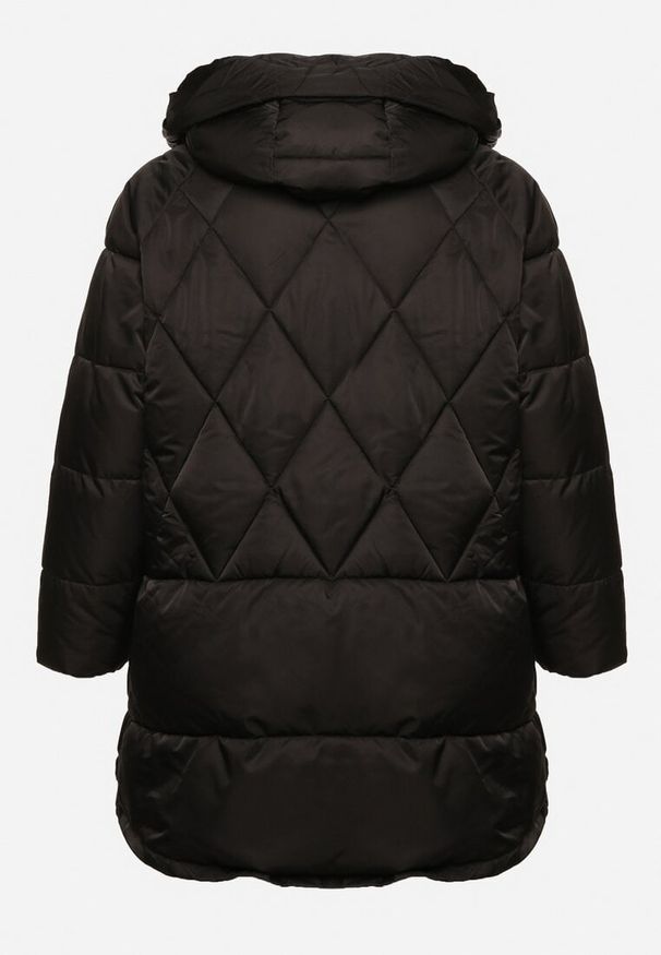 Born2be - Czarna Pikowana Kurtka z Rozcięciami na Napy i z Kapturem ze Ściągaczami Letamira. Okazja: na co dzień. Typ kołnierza: kaptur. Kolekcja: plus size. Kolor: czarny. Materiał: jeans. Długość rękawa: długi rękaw. Długość: długie. Styl: casual, elegancki
