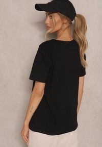 Renee - Czarny T-shirt z Bawełny z Dekoltem w Serek Tanirea. Okazja: na co dzień. Typ kołnierza: dekolt w serek. Kolor: czarny. Materiał: bawełna. Styl: casual