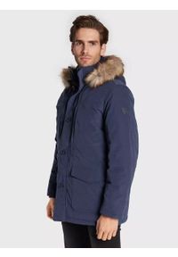 Wrangler - WRANGLER PARKA JACKET MĘSKA KURTKA ZIMOWA NAVY W4E6X7114 112320173. Materiał: sztruks, polar, futro, włókno, poliester, syntetyk, materiał, poliamid, jeans. Wzór: aplikacja, napisy. Sezon: zima. Styl: elegancki