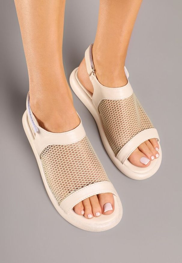 Born2be - Beżowe Sandały z Siateczkową Cholewką Ranevia. Okazja: na co dzień, na spacer. Zapięcie: rzepy. Kolor: beżowy. Styl: casual, elegancki