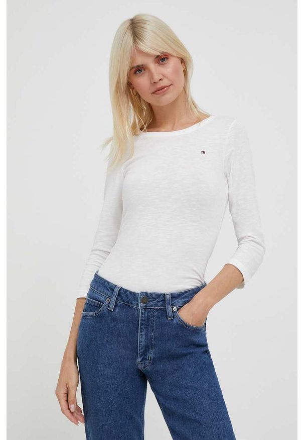 TOMMY HILFIGER - Tommy Hilfiger longsleeve bawełniany kolor beżowy. Kolor: beżowy. Materiał: bawełna. Długość rękawa: długi rękaw. Wzór: aplikacja. Styl: klasyczny