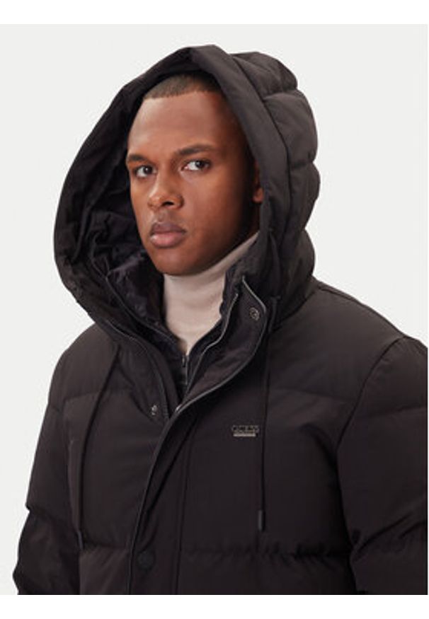 Guess Płaszcz zimowy M5BL2H W2742 Czarny Regular Fit. Kolor: czarny. Materiał: syntetyk. Sezon: zima