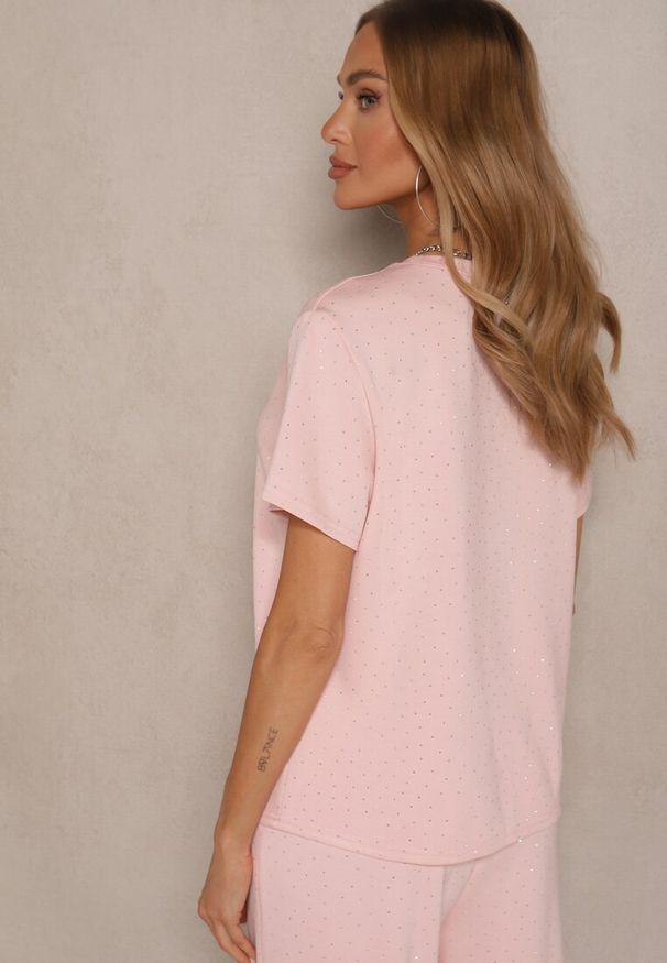 Renee - Różowy T-shirt z Wiskozą i Cyrkoniami Erritia. Okazja: na co dzień. Kolor: różowy. Materiał: wiskoza. Styl: elegancki, casual