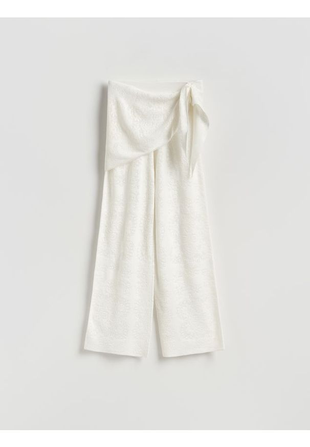 Reserved - Spodnie z chustą - kremowy. Kolor: kremowy. Materiał: dzianina, wiskoza