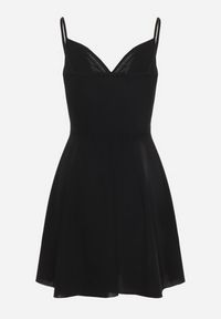 Born2be - Czarna Rozkloszowana Sukienka z Kopertowym Dekoltem na Cienkich Ramiączkach Uferia. Okazja: na co dzień. Typ kołnierza: dekolt kopertowy. Kolor: czarny. Długość rękawa: na ramiączkach. Sezon: lato. Typ sukienki: kopertowe. Styl: elegancki, casual #7