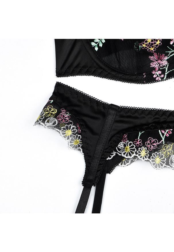 Intica - Komplet bielizny z wyszywanymi detalami Gesche. Kolor: wielokolorowy. Materiał: tkanina