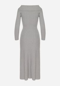 Born2be - Szara Rozkloszowana Sukienka z Wiskozą i Odkrytymi Ramionami Siannela. Okazja: na co dzień. Kolor: szary. Materiał: wiskoza. Długość rękawa: długi rękaw. Styl: klasyczny, casual, elegancki #3