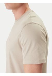 Calvin Klein T-Shirt LV04LB275G Beżowy Regular Fit. Kolor: beżowy. Materiał: bawełna #5