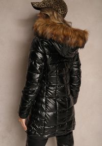 Renee - Czarno-Brązowa Kurtka z Pikowaniem i Odpinanym Kapturem Ozdobiona Futerkiem Izarella. Kolor: czarny. Materiał: futro. Wzór: aplikacja. Styl: elegancki, street #3