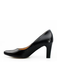 Inna - Czółenka klasyczne skórzane czarne Clasicco. Kolor: czarny. Materiał: skóra. Obcas: na obcasie. Styl: klasyczny. Wysokość obcasa: średni #7