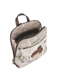 Plecak damski Anekke, z dekoracyjnym nadrukiem i metalowym logo zapinany na zamek z wygodną rączką regulowanymi szelkami oraz ozdobnym brelokiem, beż. Kolor: beżowy. Wzór: nadruk. Styl: casual, elegancki, klasyczny #8