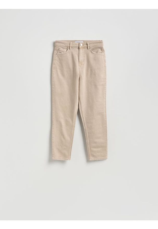 Reserved - Jeansy mom fit - beżowy. Kolor: beżowy
