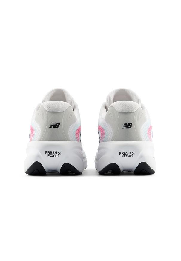 Buty damskie New Balance Fresh Foam Ellipse v1 WELPS7UG – białe. Okazja: na co dzień. Kolor: biały. Szerokość cholewki: normalna. Sport: fitness, bieganie