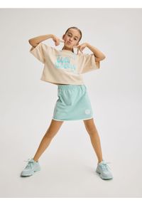 Reserved - Bawełniany t-shirt z nadrukiem - beżowy. Kolor: beżowy. Materiał: bawełna. Wzór: nadruk
