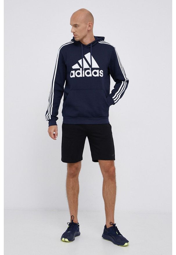 Adidas - adidas - Bluza. Okazja: na co dzień. Typ kołnierza: kaptur. Kolor: niebieski. Materiał: bawełna, dzianina. Wzór: nadruk. Styl: casual