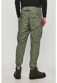 G-Star RAW - G-Star Raw - Spodnie. Kolor: zielony. Materiał: tkanina, bawełna, poliester, materiał. Wzór: gładki #3