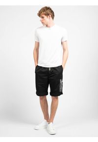 Antony Morato Szorty | MMSH00128 FA900044 | Mężczyzna | Czarny. Okazja: na co dzień. Kolor: czarny. Materiał: bawełna. Wzór: aplikacja, nadruk. Styl: casual