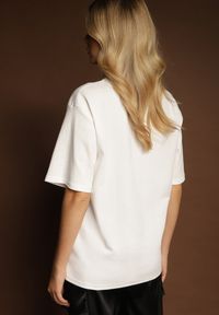Renee - Biały Basicowy T-shirt z Bawełny Meranissea. Okazja: na spotkanie biznesowe, do pracy, na co dzień. Kolor: biały. Materiał: bawełna. Wzór: aplikacja, bez wzorów. Styl: klasyczny, biznesowy, casual, elegancki #5