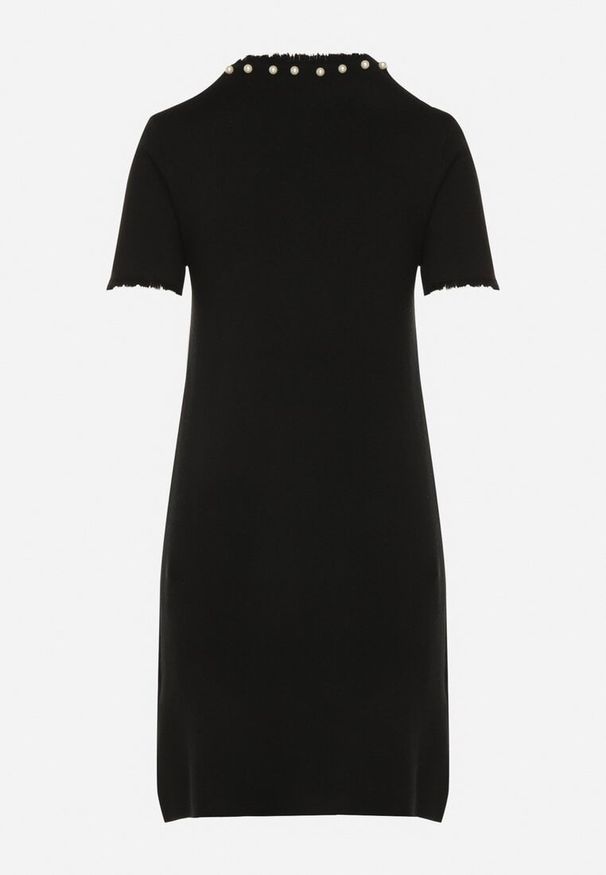 Born2be - Czarna Trapezowa Sukienka Sweterkowa Ozdobiona Perełkami Eletusa. Okazja: na co dzień. Kolor: czarny. Wzór: aplikacja. Typ sukienki: trapezowe. Styl: casual, elegancki. Długość: midi