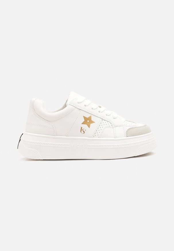 Born2be - Biało-Złote Sneakersy Vices na Grubej Podeszwie Ozdobione Gwiazdką Fenalia. Okazja: na co dzień. Kolor: biały. Materiał: jeans. Wzór: aplikacja