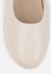 Born2be - Beżowe Wsuwane Balerinki z Ekoskóry na Płaskiej Podeszwie Imenna. Okazja: na co dzień. Zapięcie: bez zapięcia. Kolor: beżowy. Materiał: jeans. Obcas: na płaskiej podeszwie. Styl: elegancki, casual #3