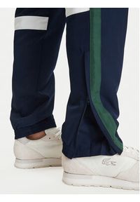 Lacoste Dres WH0226 Granatowy Regular Fit. Kolor: niebieski. Materiał: syntetyk #3