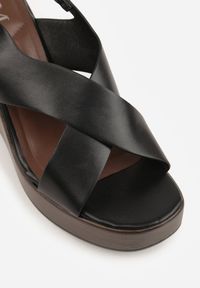 Renee - Czarne Sandały na Platformie i Koturnie z Geometryczną Cholewką Adrasithise. Zapięcie: sprzączka. Kolor: czarny. Wzór: geometria. Obcas: na koturnie #8