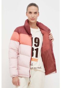 columbia - Columbia kurtka Puffect Color Block Jkt damska kolor różowy zimowa 1955101. Kolor: różowy. Materiał: tkanina, syntetyk, materiał, puch. Wzór: ze splotem. Sezon: zima #4