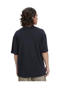 Quiksilver - Koszulka z krótkim rękawem dla Mężczyzn SALT WATER Czarny. Kolor: brązowy, zielony, wielokolorowy. Materiał: materiał, bawełna. Długość rękawa: krótki rękaw. Długość: krótkie