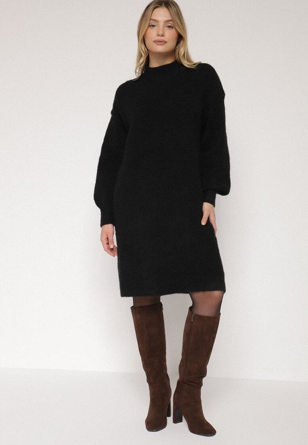 Born2be - Czarna Pudełkowa Sukienka Dzianinowa z Domieszką Wełny Netessa. Okazja: na spotkanie biznesowe. Kolor: czarny. Materiał: dzianina, wełna. Styl: elegancki, biznesowy