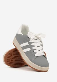 Born2be - Szaro-Białe Sneakersy z Ozdobnymi Paskami Rilanira. Okazja: na co dzień. Zapięcie: pasek. Kolor: szary. Materiał: jeans. Wzór: paski #5