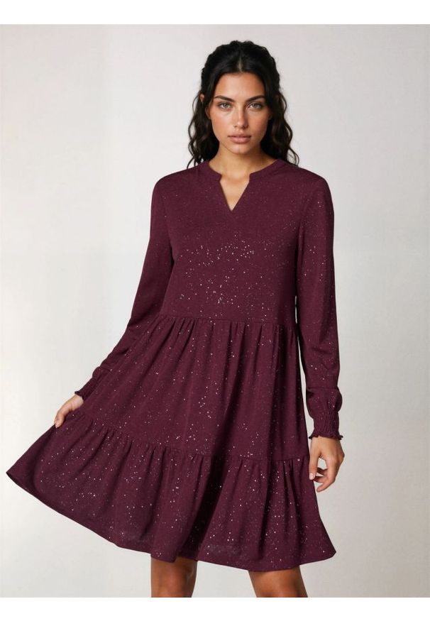 Sinsay - Sukienka mini z efektem stopniowania - bordowy. Kolor: czerwony. Długość: mini