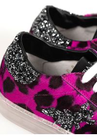 Patrizia Pepe Sneakersy | 2V8807/A6D5 | Kobieta | Czarny, Różowy. Kolor: różowy, czarny, wielokolorowy. Materiał: tkanina, skóra. Wzór: motyw zwierzęcy, aplikacja #5