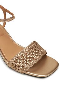 TOMMY HILFIGER - Tommy Hilfiger Sandały Metallic Lthr Kitten Sandal FW0FW08611 Złoty. Kolor: złoty. Materiał: skóra #4