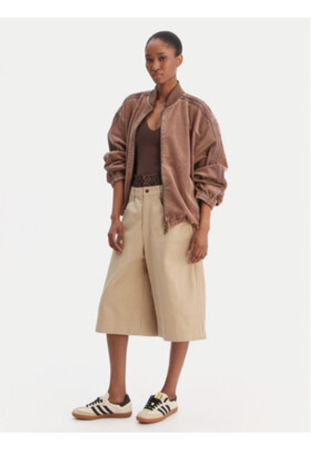 Adidas - adidas Bluza Corduroy Sst KD8781 Brązowy Oversize. Kolor: brązowy. Materiał: bawełna