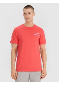 4f - 4F T-shirt regular z nadrukiem męski - różowy XL. Okazja: na co dzień. Kolor: różowy. Materiał: bawełna, jersey, tkanina. Długość rękawa: krótki rękaw. Długość: krótkie. Wzór: nadruk. Styl: sportowy, casual, elegancki, klasyczny