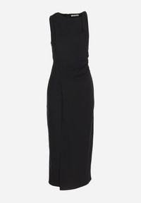 Born2be - Czarna Sukienka Dopasowana z Bawełną i Wiskozą z Rozcięciem Turilia. Kolor: czarny. Materiał: bawełna, wiskoza. Sezon: lato. Typ sukienki: dopasowane. Styl: klasyczny, elegancki #6