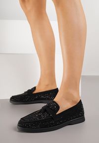 Renee - Czarne Mokasyny z Cyrkoniami i Ozdobami Distantsteam. Okazja: na co dzień. Kolor: czarny. Materiał: jeans. Wzór: aplikacja. Styl: glamour, casual #1