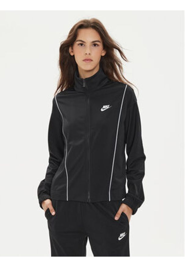 Nike Dres DD5860 Czarny Regular Fit. Kolor: czarny. Materiał: syntetyk