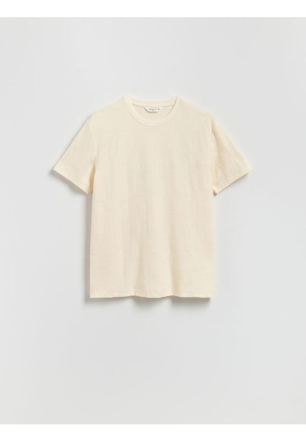 Reserved - Strukturalny t-shirt comfort fit - złamana biel. Materiał: bawełna